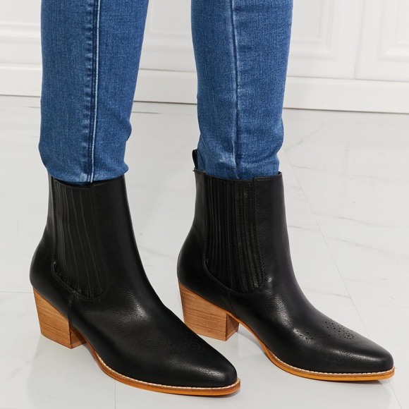 Black & Tan Low Heel Boots - Picture 4 of 7